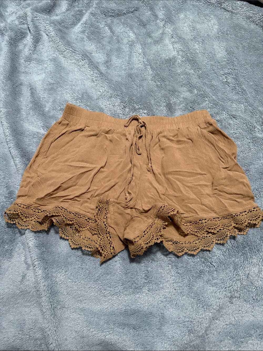 Kingston Crochet-Trim High Waist Shorts - Brown
